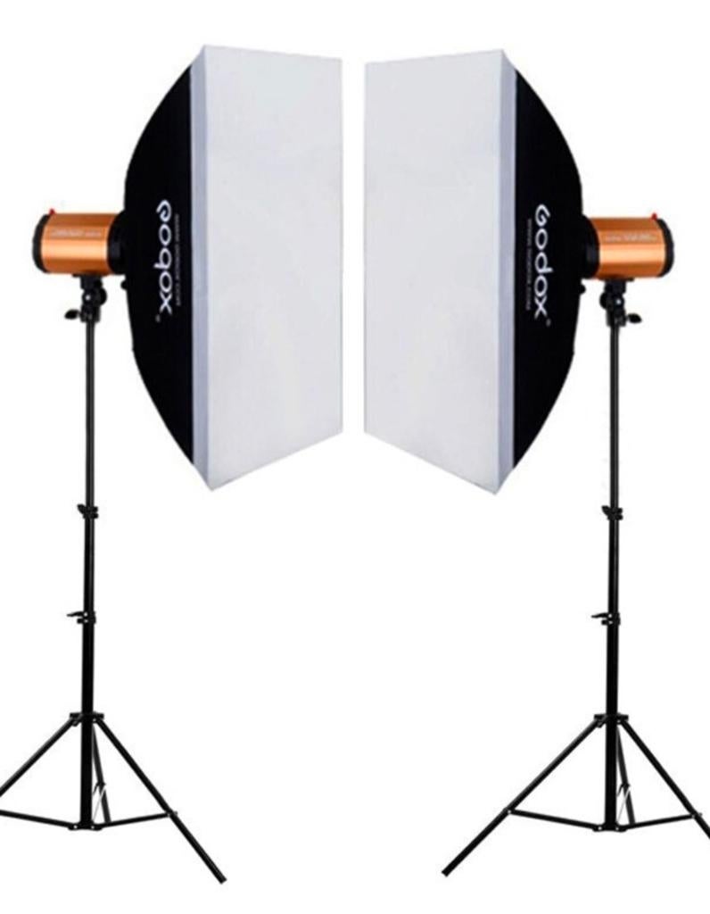 Godox Smart 300SDi Flash

PRICE 230 quantity 2 complete set, Ophalen of Verzenden, Zo goed als nieuw, Lamp of Flitsset