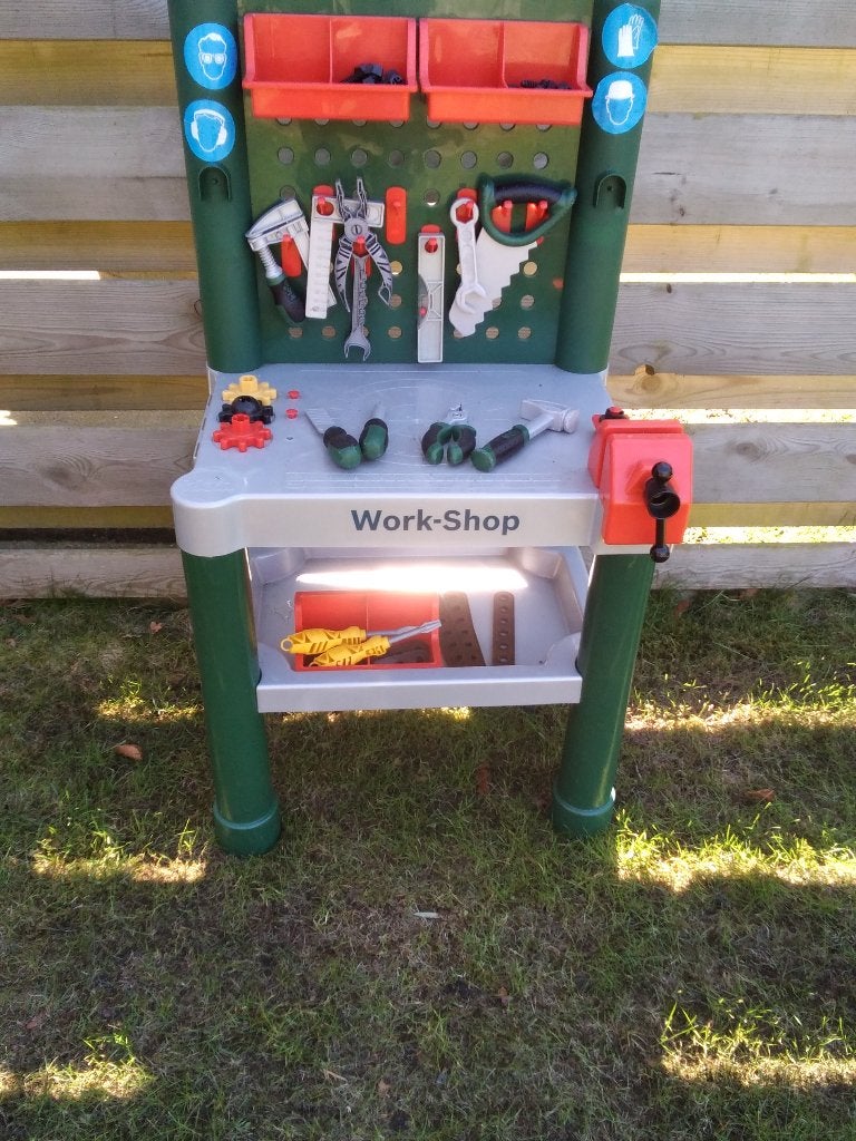 Kinderwerkbank met gereedschap  10 euro, Kinderen en Baby's, Speelgoed | Educatief en Creatief, Ophalen, Gebruikt