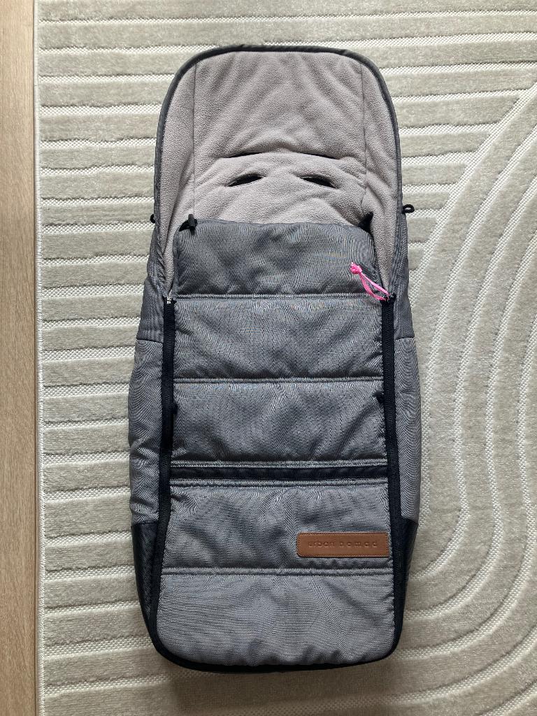 Grijze voetenzak (Mutsy, urban nomad), Kinderen en Baby's, Kinderwagens en Combinaties, Ophalen, Zo goed als nieuw, Combiwagen