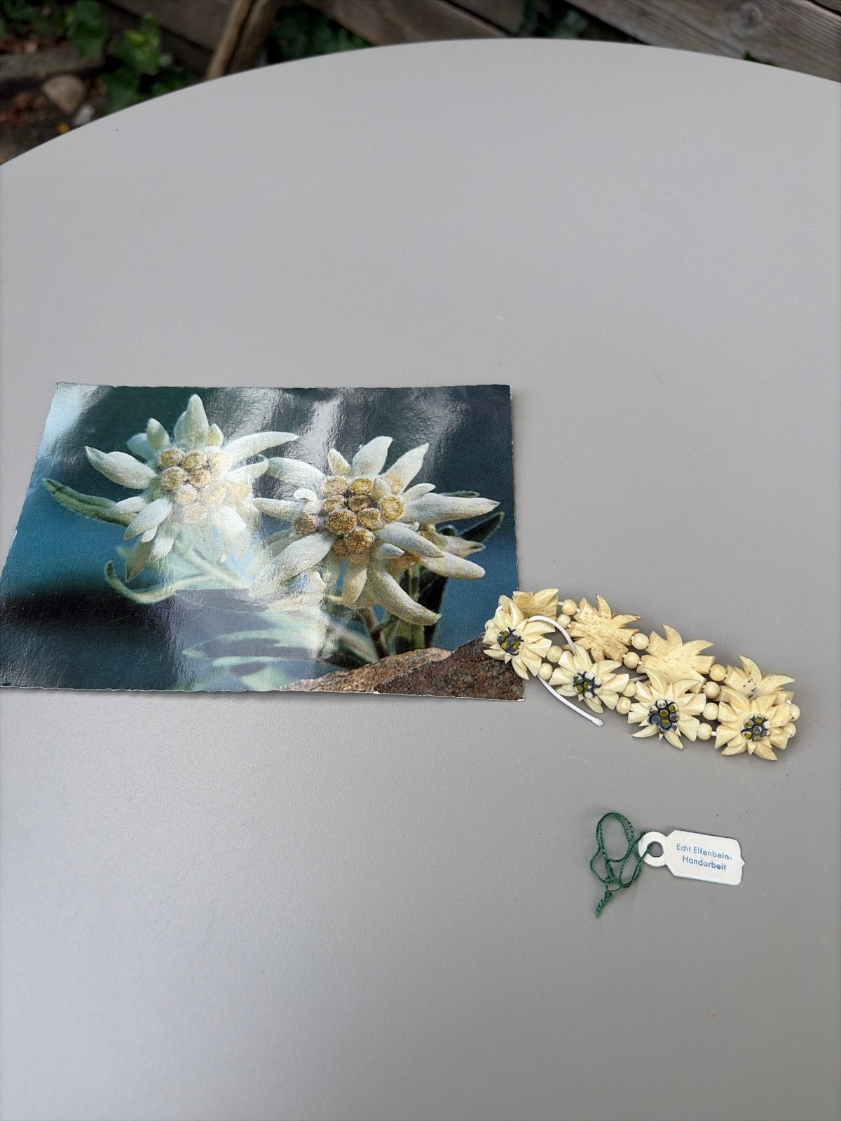 Vintage Edelweiss Armband - Ivoor Handgemaakt, Sieraden, Tassen en Uiterlijk, Ophalen of Verzenden, Gebruikt, Beige, Overige materialen