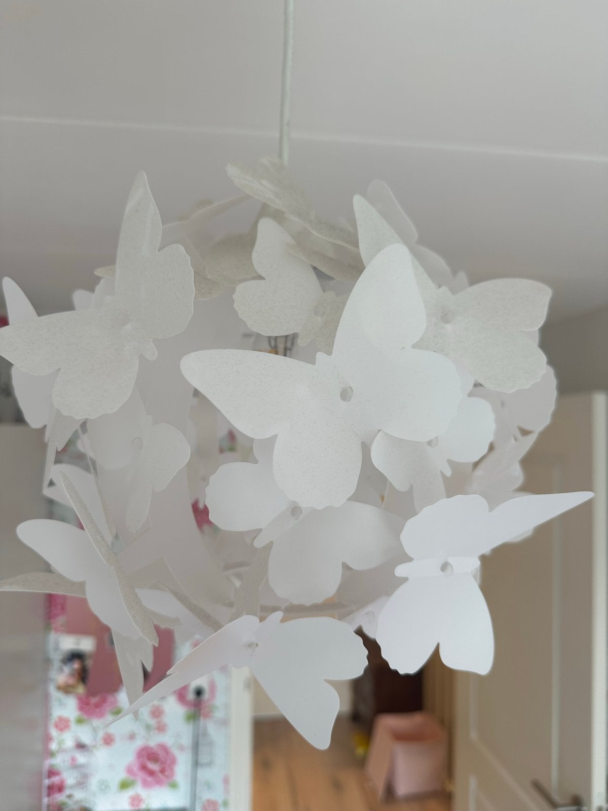 Kinderlamp met witte vlinders, Ophalen, Zo goed als nieuw, Kunststof, E27 (groot)