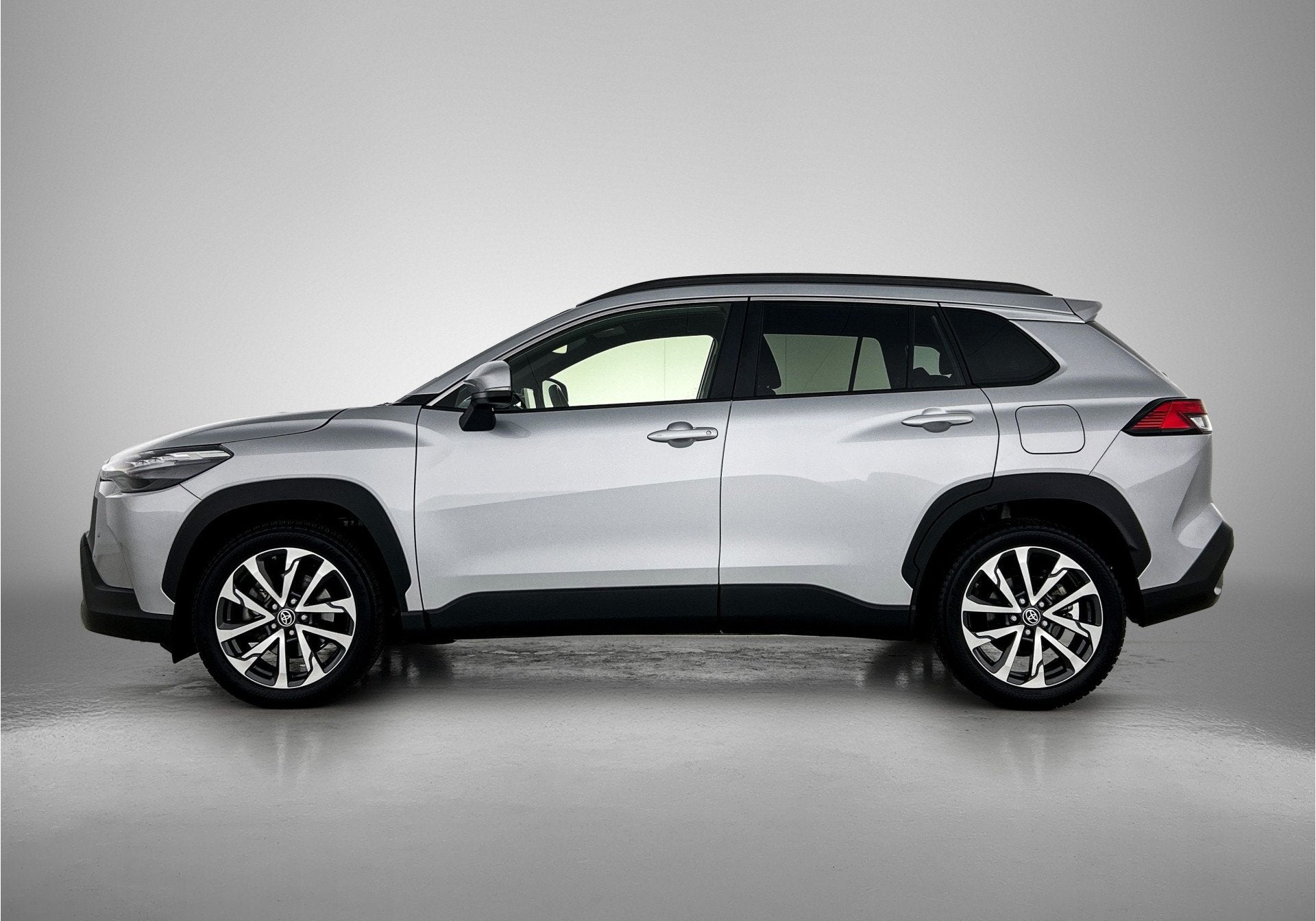 Toyota Corolla Cross Hybrid 140 Style | Parkeersensoren Voor, 12 maanden, Stof, Gebruikt, 4 cilinders