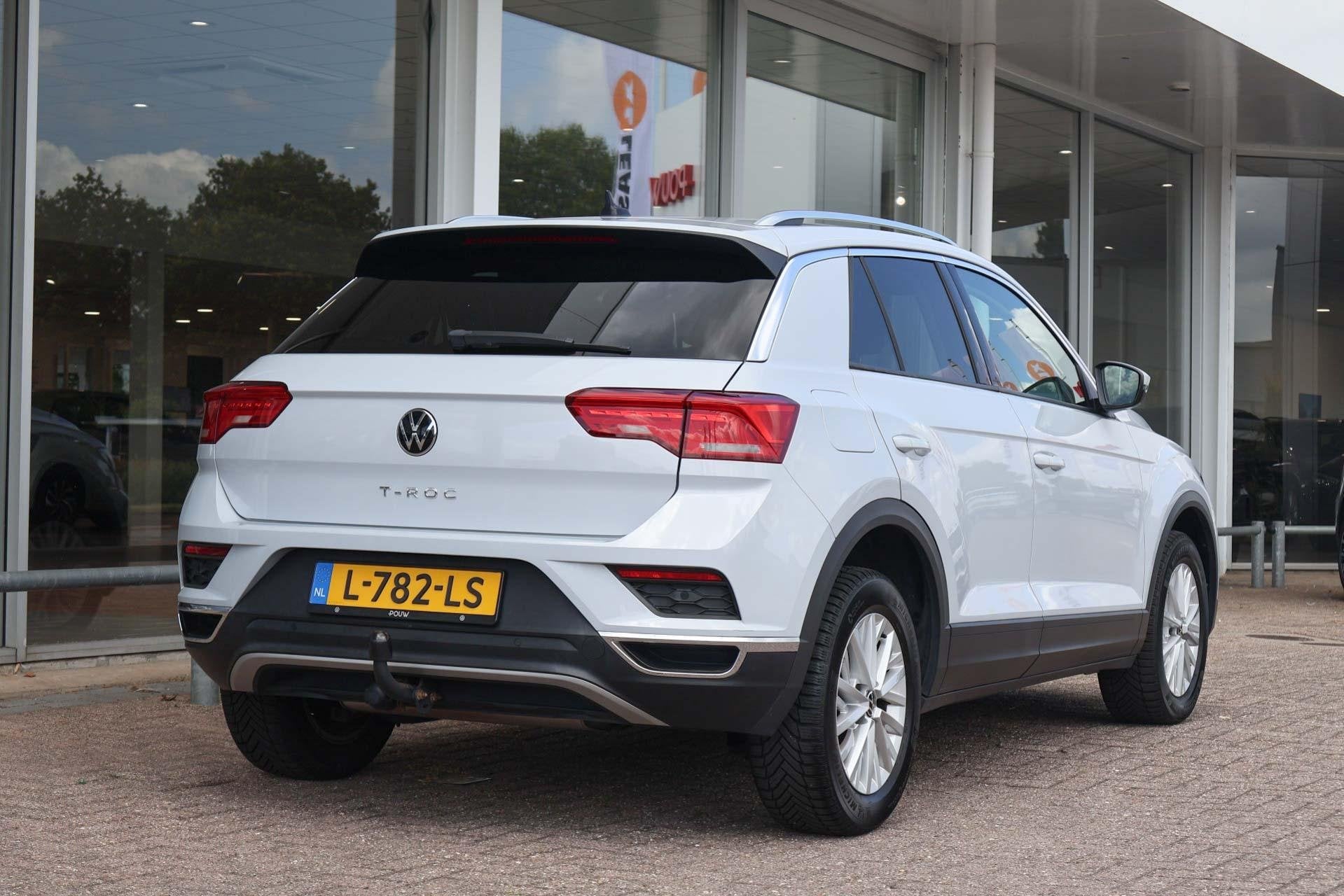 Volkswagen T-Roc 1.0 TSI 110pk Style | Trekhaak | Adaptive C, Auto's, Volkswagen, Voorwielaandrijving, 12 maanden, Stof, Gebruikt