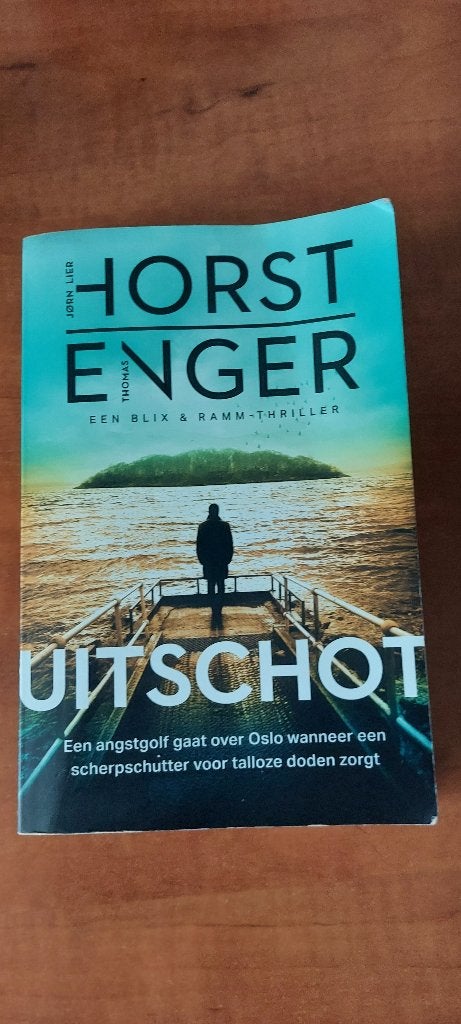 Horst Enger Uitschot, Boeken, Ophalen of Verzenden, Gelezen, Scandinavië