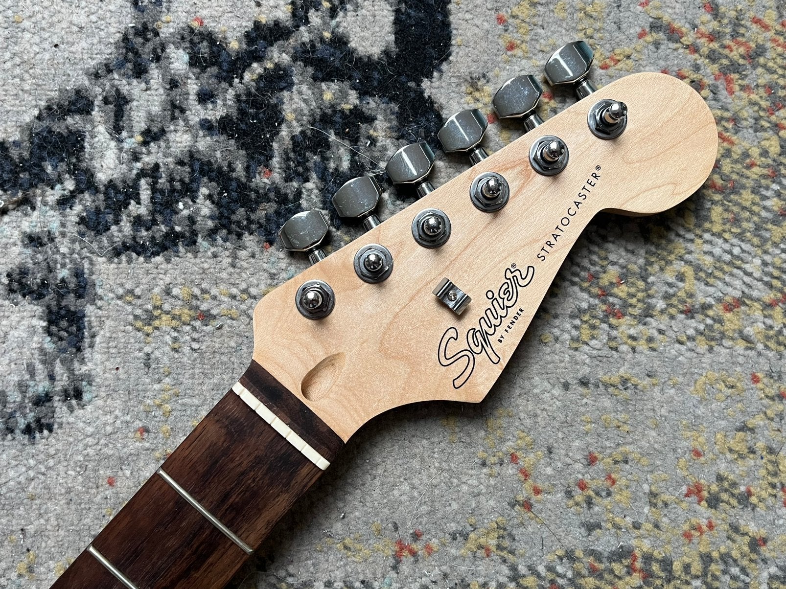 Squier Stratocaster Debut loaded neck, Ophalen of Verzenden, Zo goed als nieuw, Elektrische gitaar