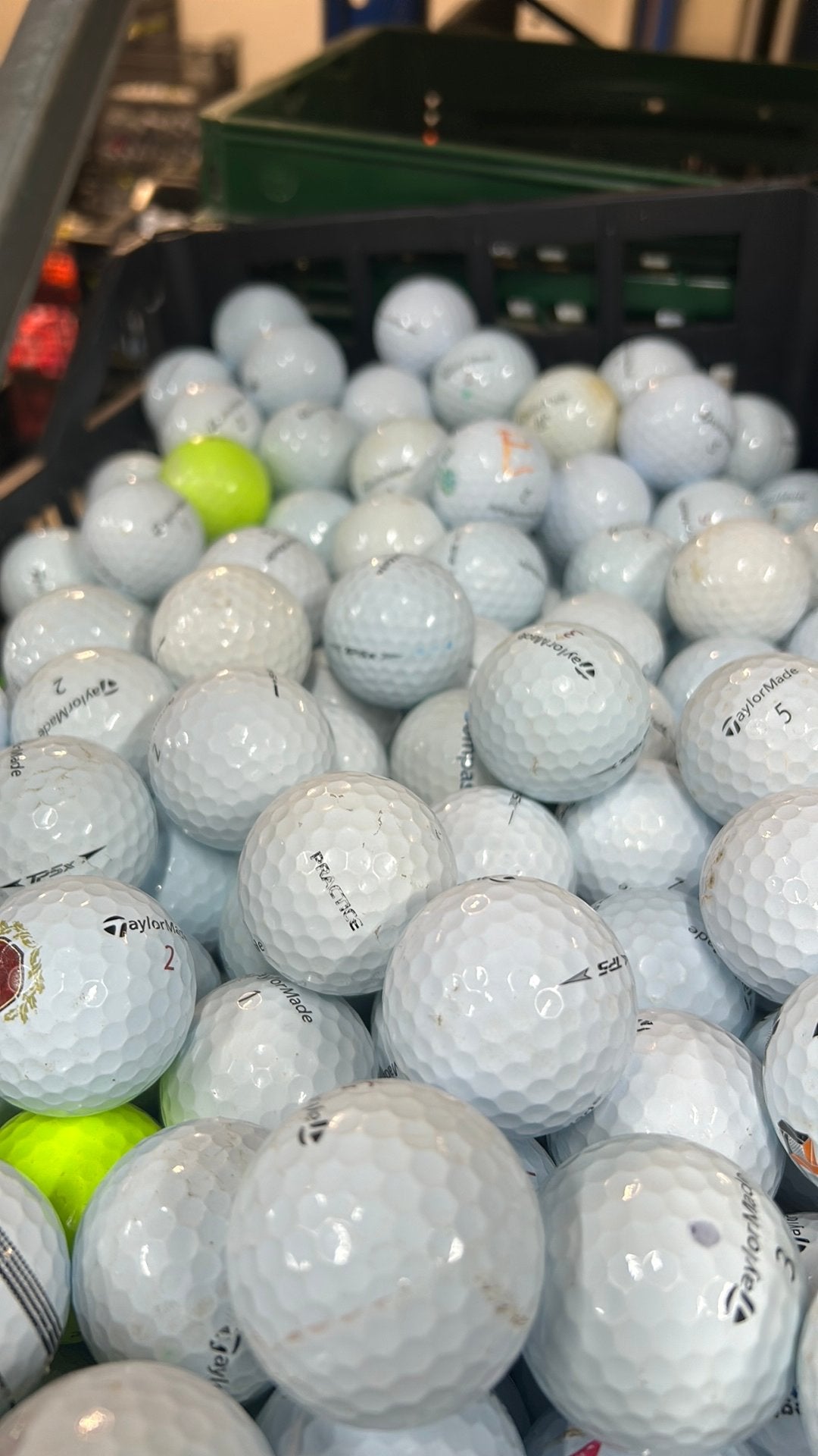 50 Stuks TaylorMade TP5 Golfballen, Ophalen of Verzenden, Zo goed als nieuw, Bal(len)