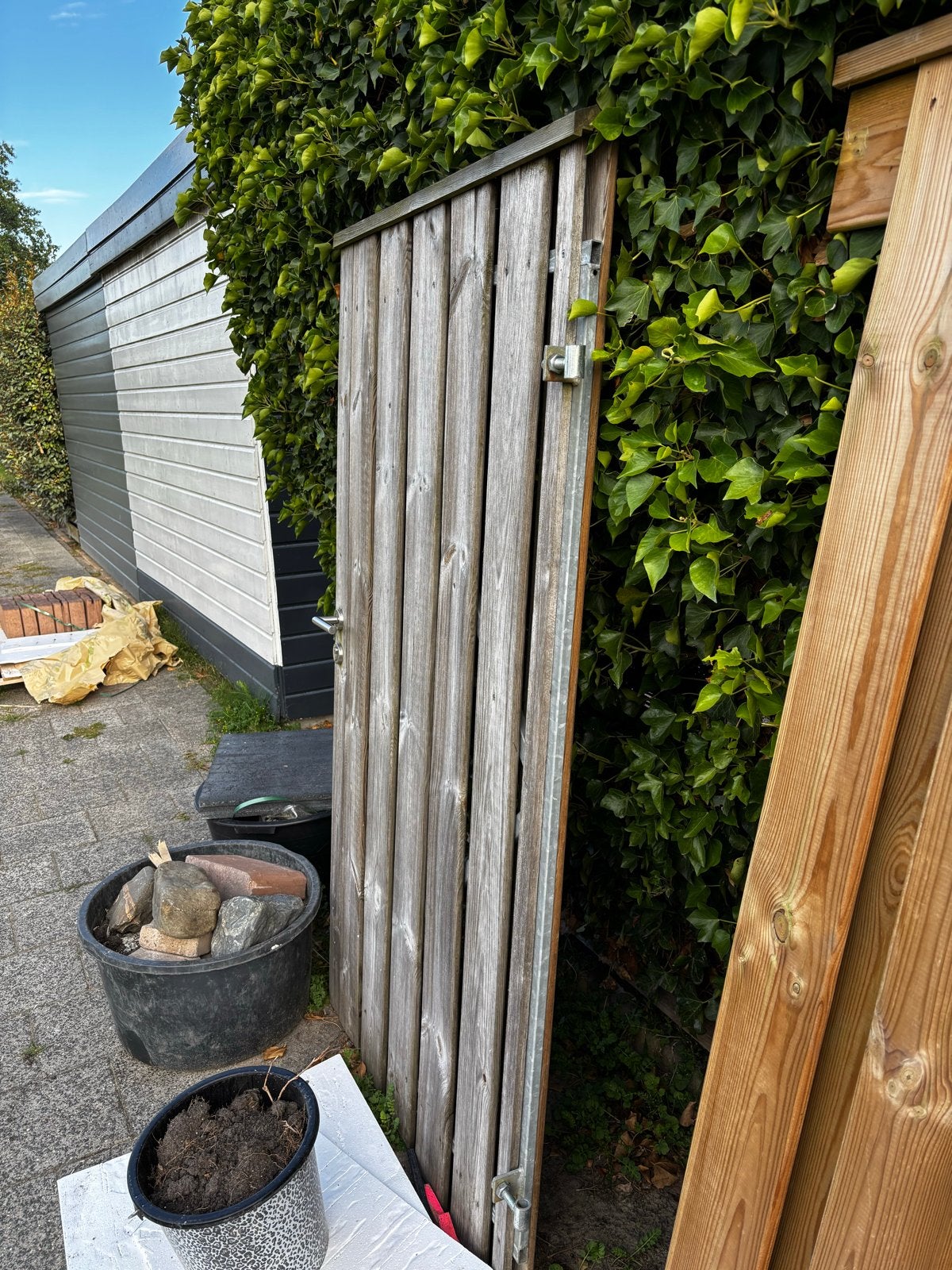 Tuinpoort schuttingdeur op stalen frame inclusief beslag, Ophalen, Gebruikt, Minder dan 100 cm, Looppoort