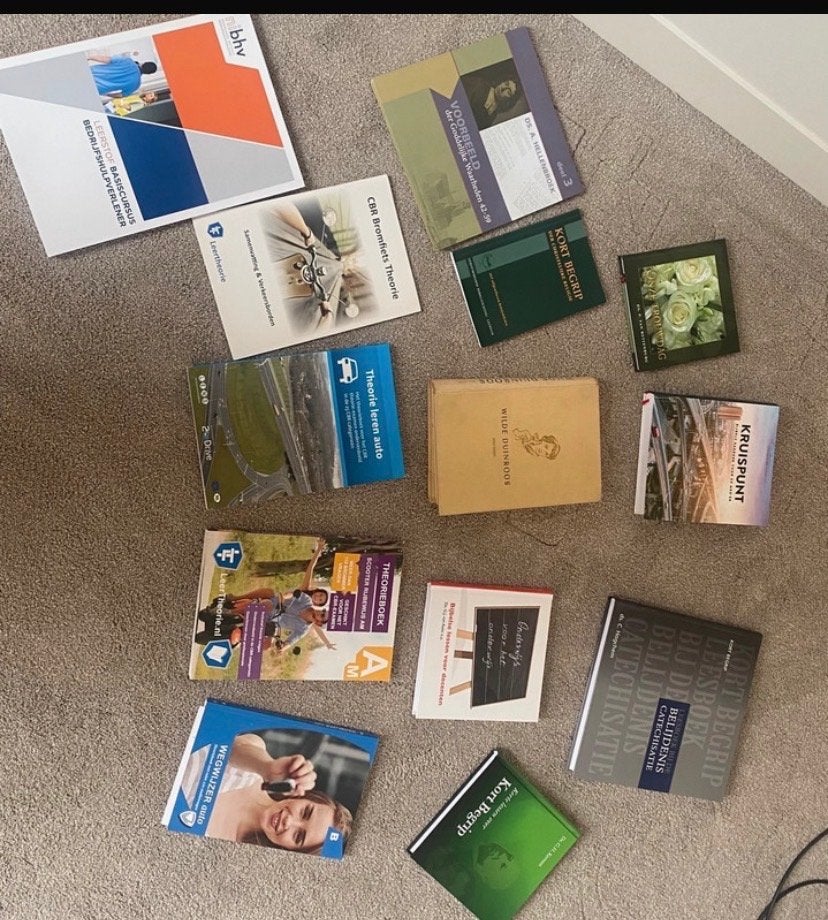 Diverse boeken te koop: theorie, religie en meer!, Ophalen of Verzenden, Gelezen, MBO