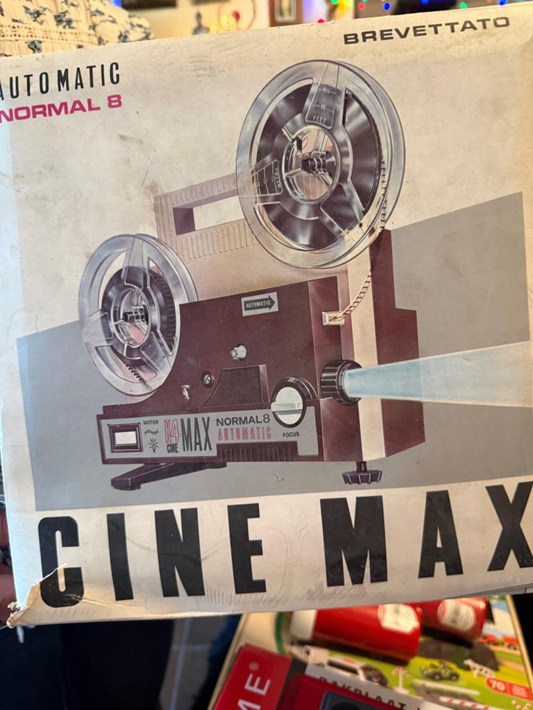 Cine Max K4 Automatic Normal 8 projector met films, Audio, Tv en Foto, Filmrollen, Ophalen of Verzenden, 8mm film