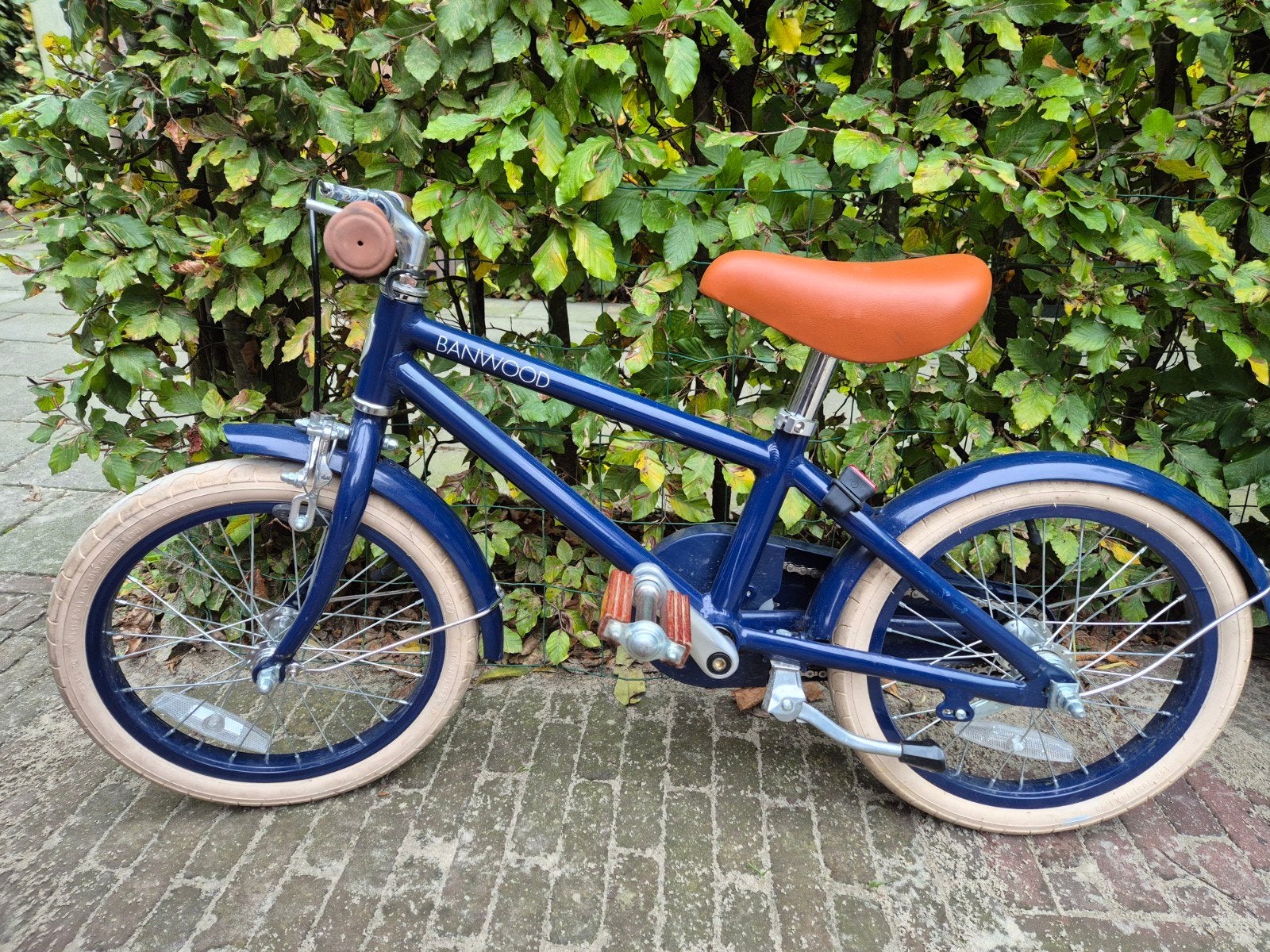 banwood kinderfiets 16 inch met zijwielen, Ophalen, Terugtraprem, Banwood, 16 tot 20 inch