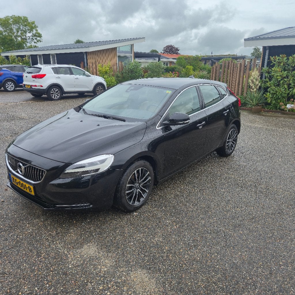 Volvo V40 2.0 D2 120PK 2016 Zwart, Voorwielaandrijving, Beige, 4 cilinders, 1969 cc