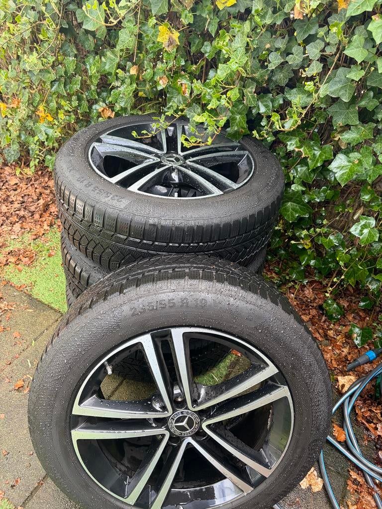 GLC Velgen met Winterbanden en Bandenspanningssensoren, Gebruikt, Banden en Velgen, Winterbanden, 235 mm