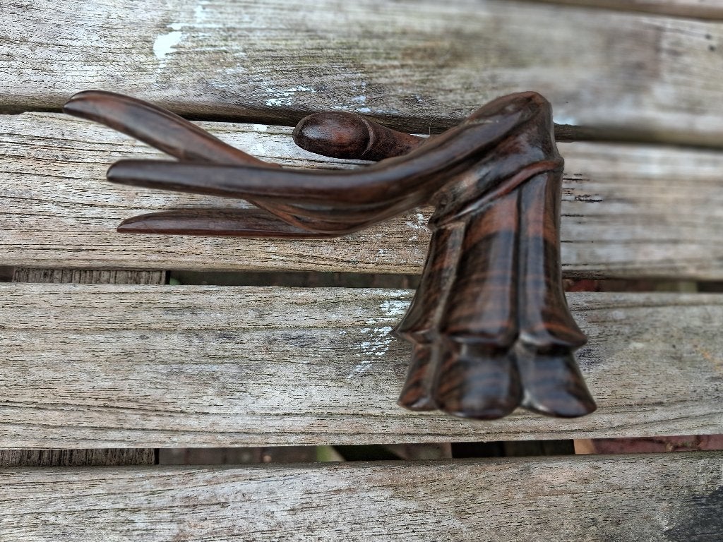 Pallisanderhouten "Hand van Boeddha" - Verfijnd snijwerk, Houtsnijwerk, Minder dan 20 cm, Ophalen of Verzenden, Handgemaakt