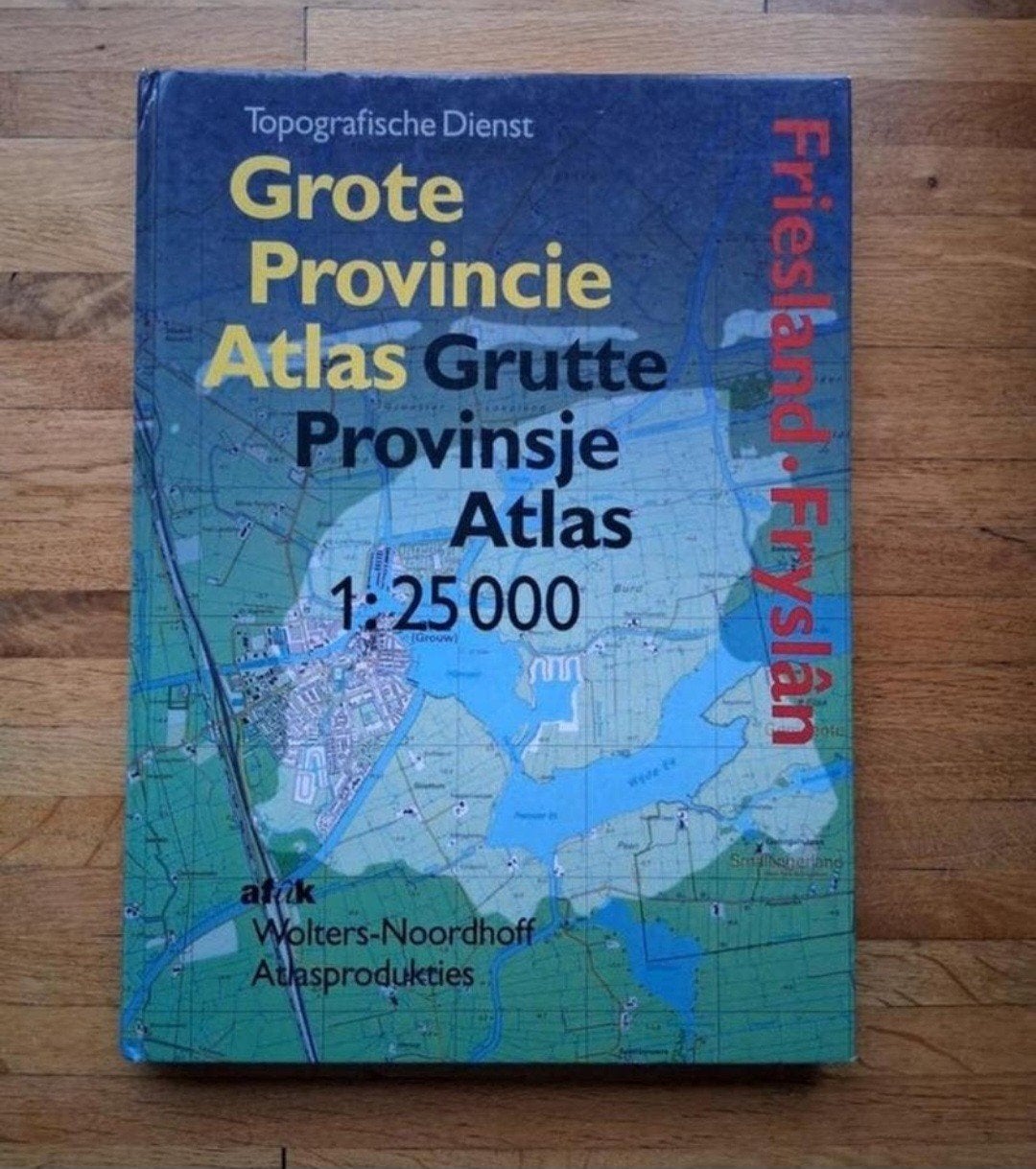 Grote provincie atlas friesland
Grutte provinsje atlas frysl, Ophalen of Verzenden, 1800 tot 2000, Nederland, Landkaart