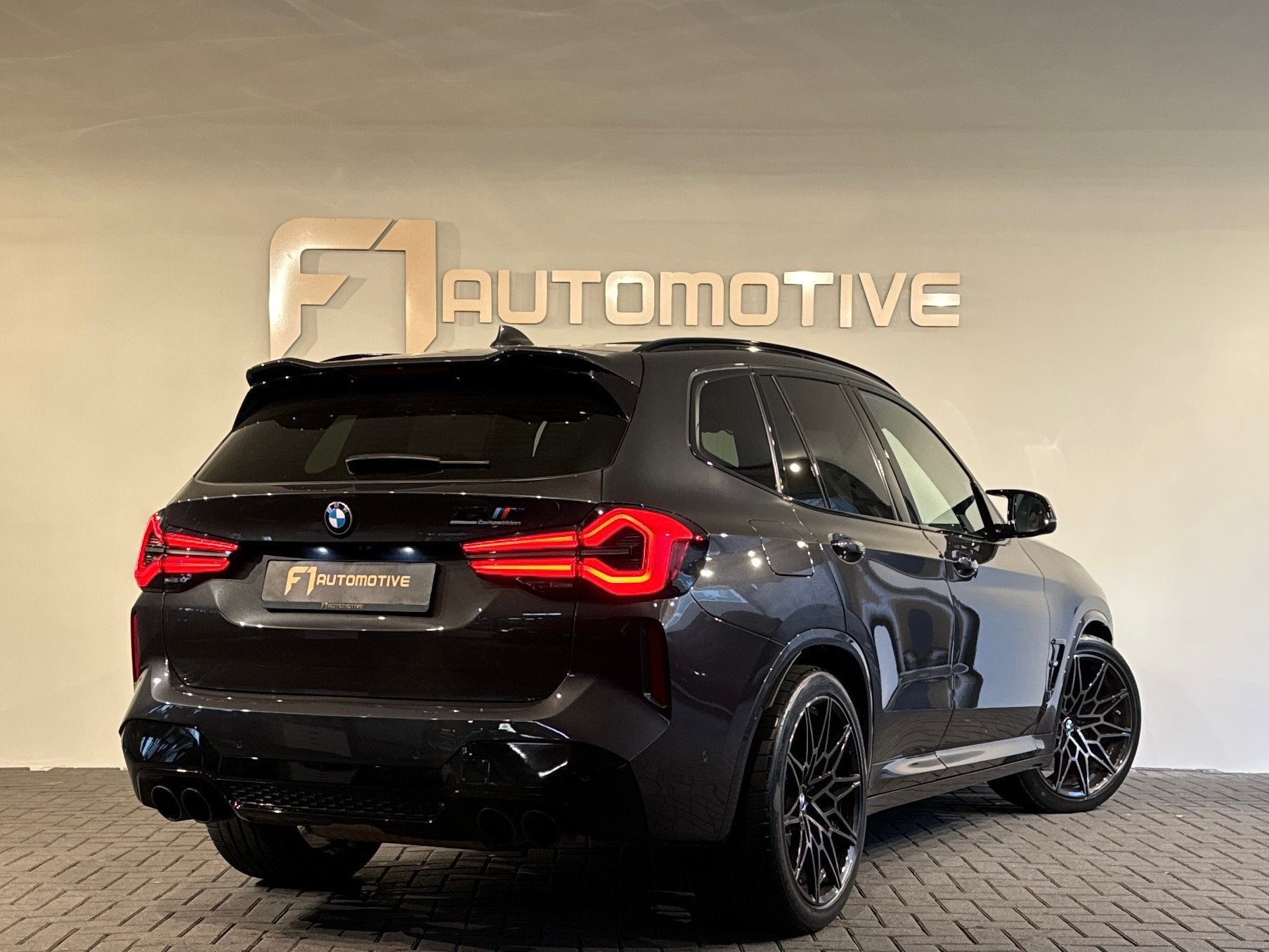 BMW X3 M Competition Pano|Carbon|HuD|H/K|Kuip|Keyless|Sfeer, Automaat, Dealer onderhouden, Gebruikt, Leder