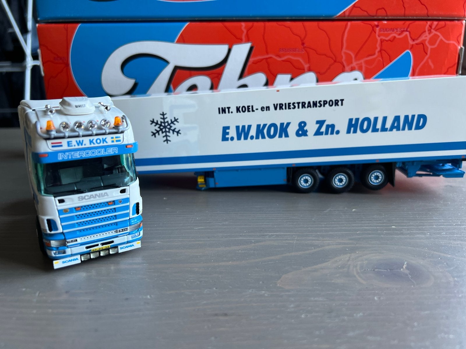 Tekno Scania E.W. Kok & Zn. Holland Koel- en Vriestransport, Ophalen of Verzenden, Zo goed als nieuw, Bus of Vrachtwagen, Tekno