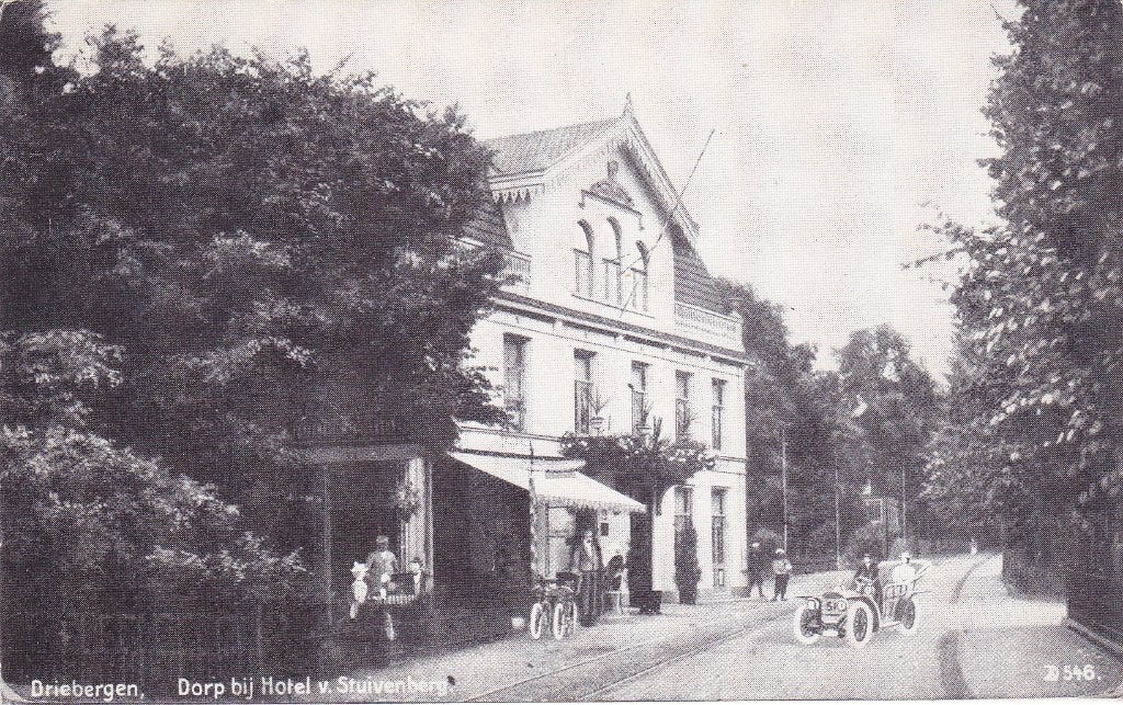 Driebergen. Ansichtkaart - Dorp bij Hotel v. Stuivenberg, Verzenden, Voor 1920, Ongelopen, Utrecht