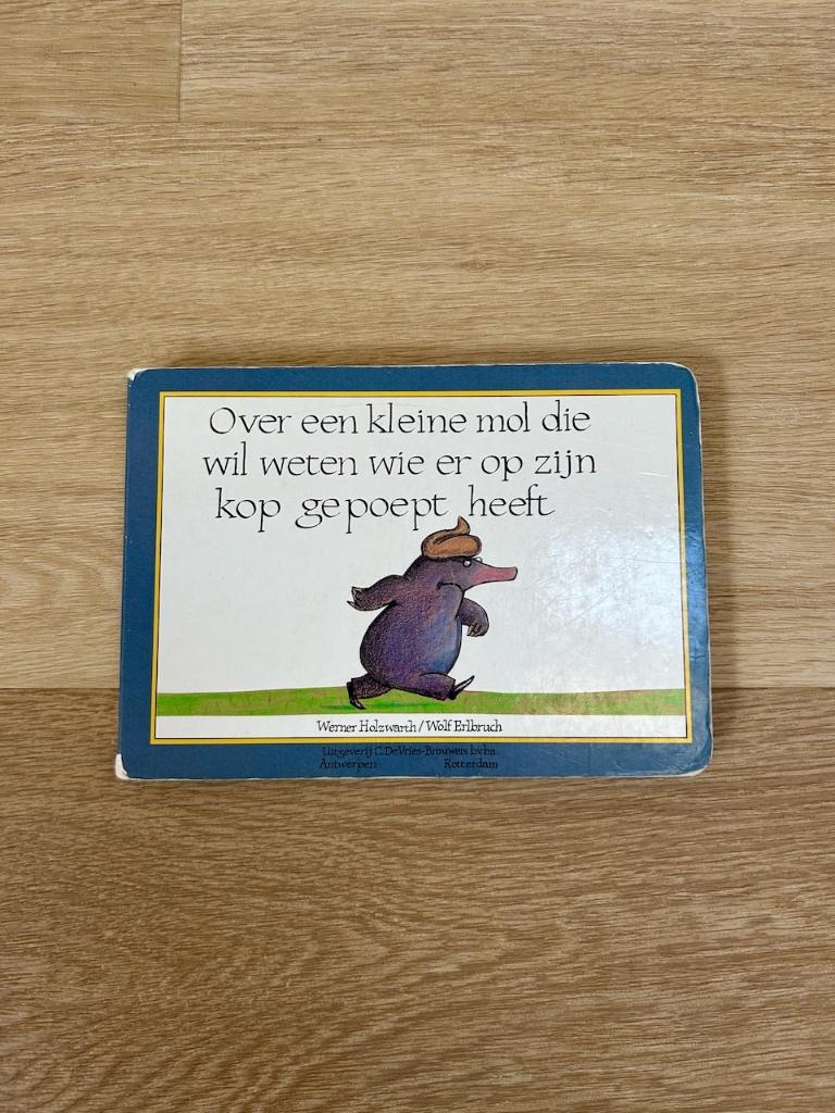 Stevig kartonboek van 'Kleine mol wie heeft er gepoept'?, Ophalen of Verzenden, Zo goed als nieuw, 1 tot 2 jaar