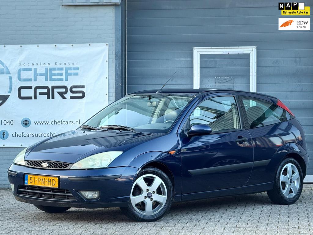 Ford Focus 1.6|NAP|NIEUWEAPK|AIRCO|LEER|BOEKJES|GOEDESTAAT!, Auto's, Ford, 1596 cc, Zwart, 4 cilinders, Blauw