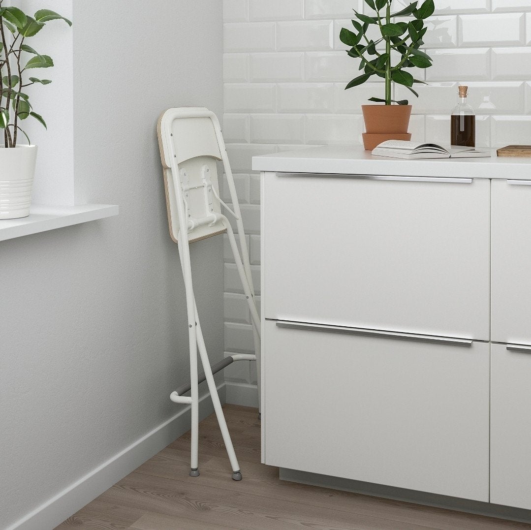 FRANKLIN Barkruk, opklapbaar, wit, 63 cm zithoogte, Huis en Inrichting, Barkrukken, Ophalen, Gebruikt, Met voetsteun, 60 tot 90 cm