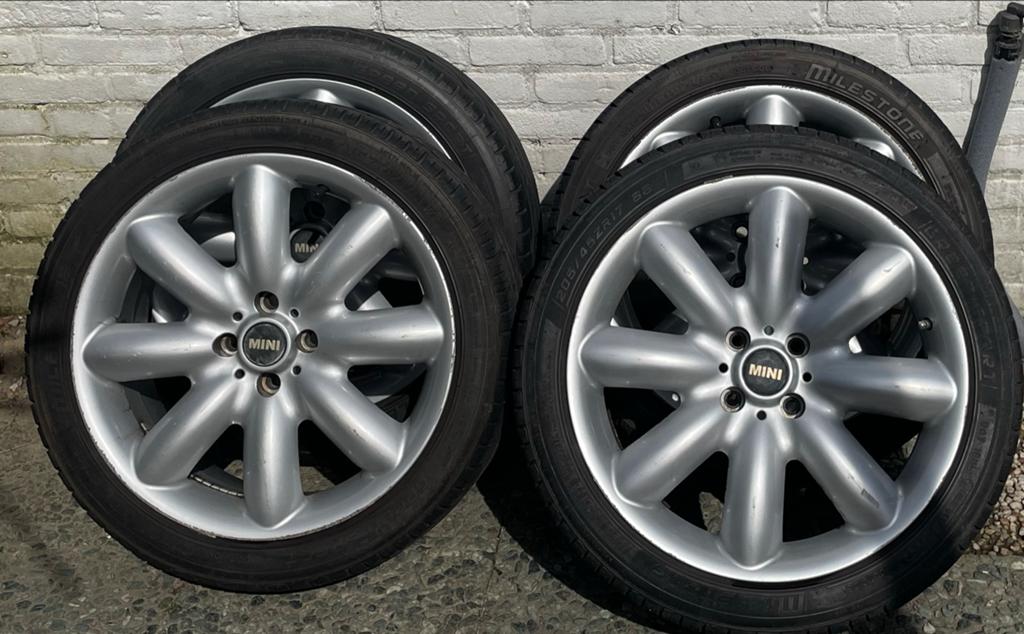 Mini Cooper Velgen met Zomerbanden - 17 inch, Ophalen, Gebruikt, Banden en Velgen, 17 inch