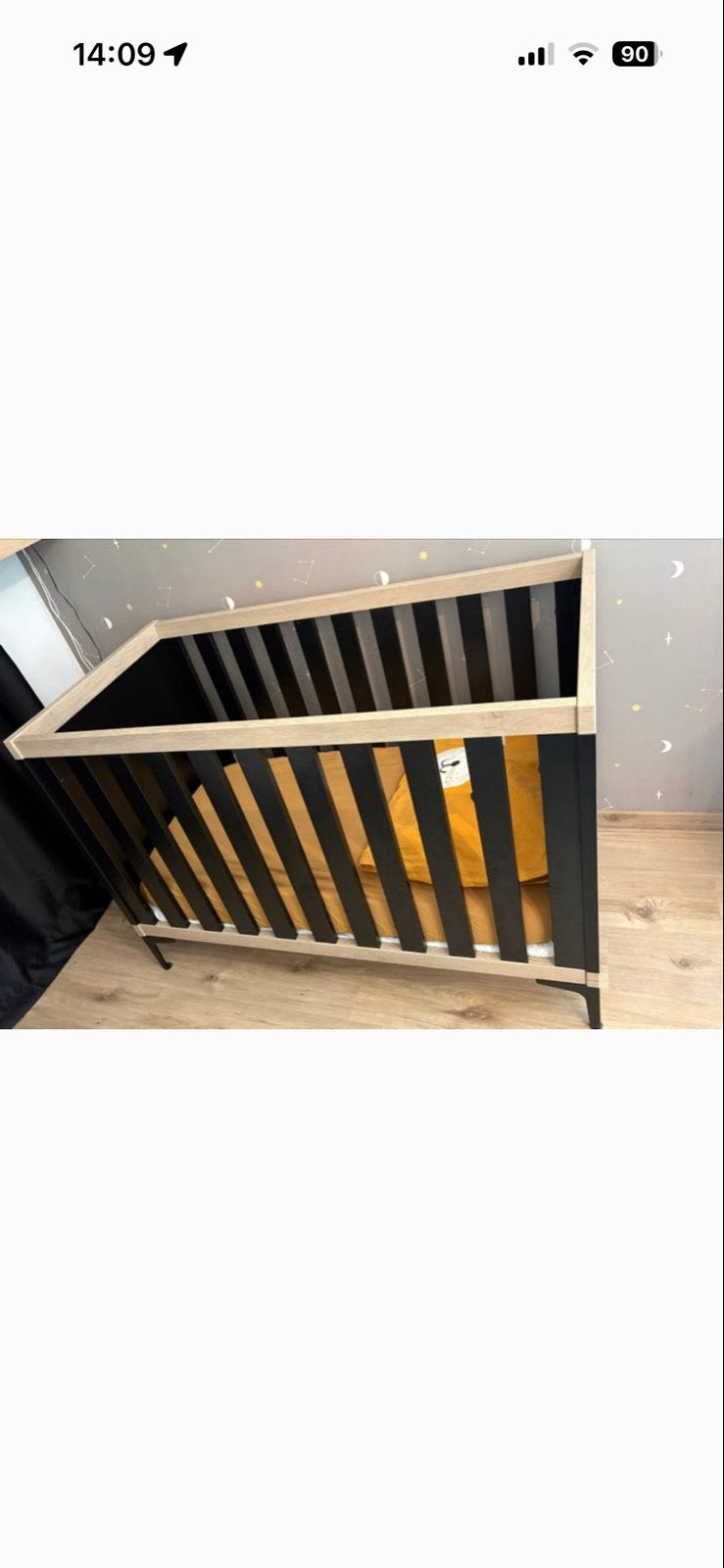 Complete babykamer: ledikant, commode, kledingkast, wandrek, Ophalen, Zo goed als nieuw, Jongetje of Meisje