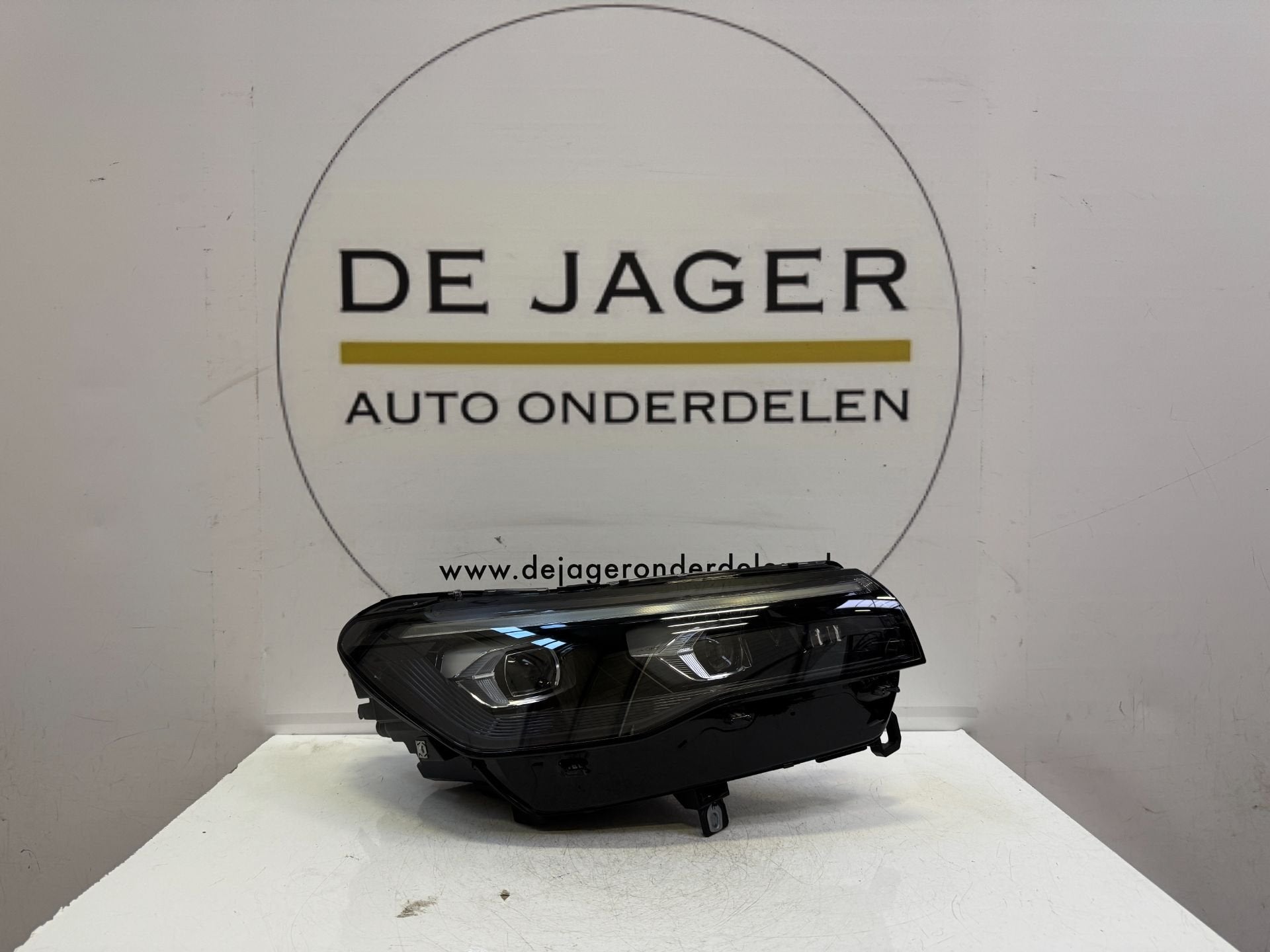 VW TIGUAN 571 IQ LIGHT KOPLAMP RECHTS MATRIX 571941060G, Gebruikt, Volkswagen, Volkswagen AG, Berliner Ring 2
38440  Wolfsburg, DE