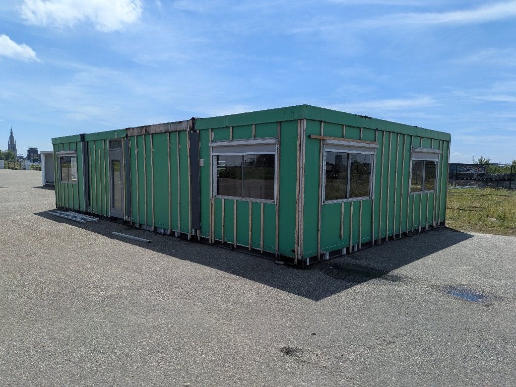 4 geschakelde units 2,5x6m - incl. elektra & screens, Ophalen, Nvt, Nvt, Nvt