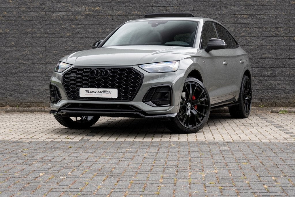 Audi Q5 Sportback 50 TFSI e S edition Quantumgrey PANO, Auto's, Automaat, Gebruikt, 4 cilinders, Bedrijf