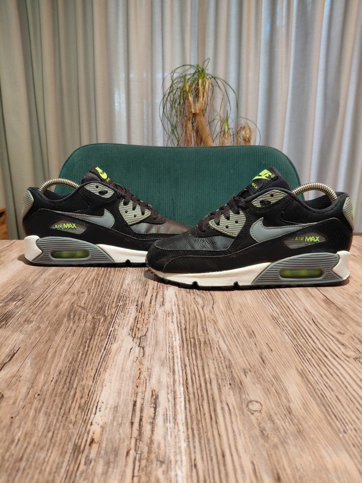 Nike Air Max 90 'Snakeskin - Lime Green' Size 36,5, Kleding | Dames, Zwart, Nike, Ophalen of Verzenden, Sneakers of Gympen