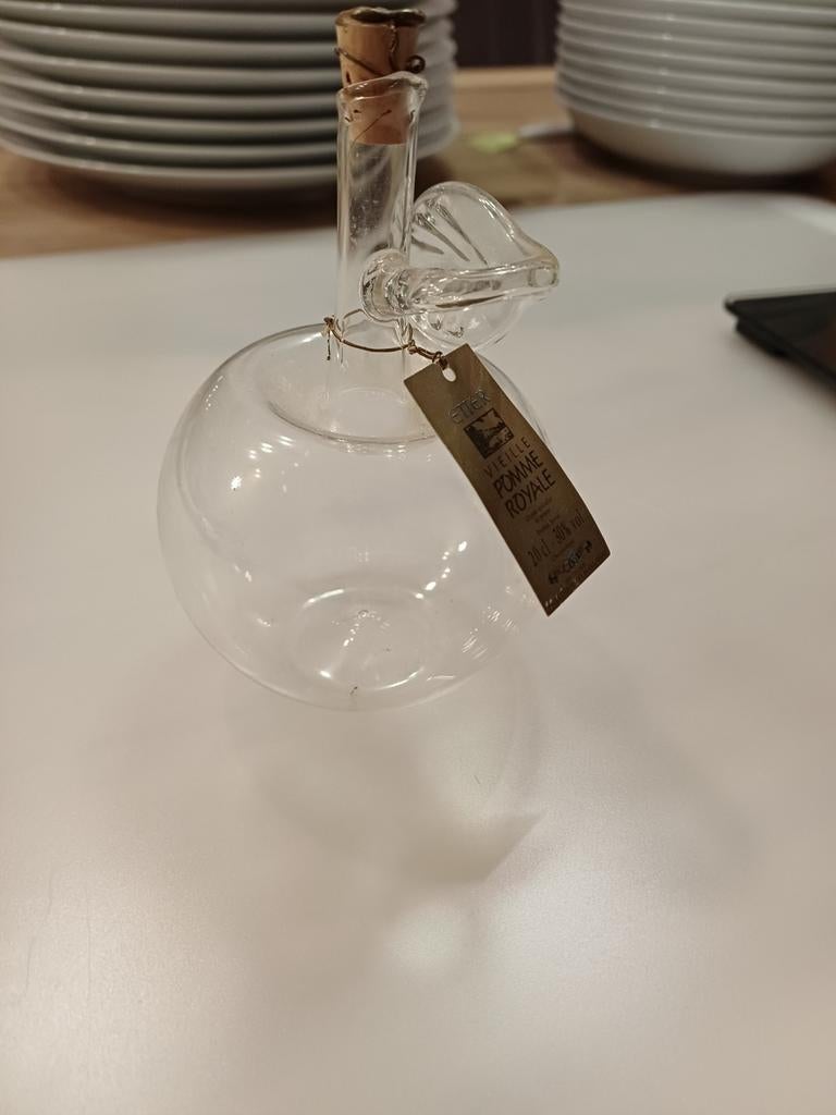 Glazen appel flesje met kurk - Decoratief of voor drank, Ophalen of Verzenden