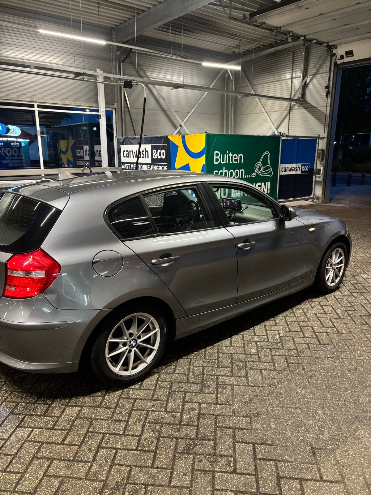 BMW 1-Serie 2.0 116I 5DR 2010 Grijs, Auto's, 1-Serie, Achterwielaandrijving, 1995 cc, 4 cilinders