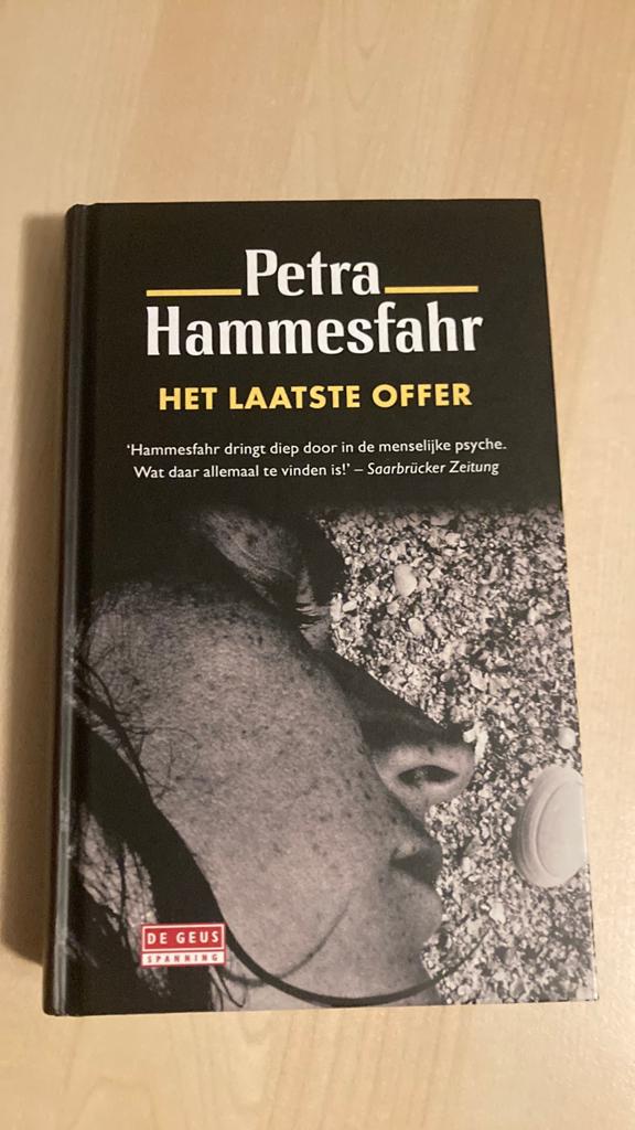 Petra Hammesfahr - Het laatste offer, Ophalen of Verzenden, Zo goed als nieuw, Petra Hammesfahr