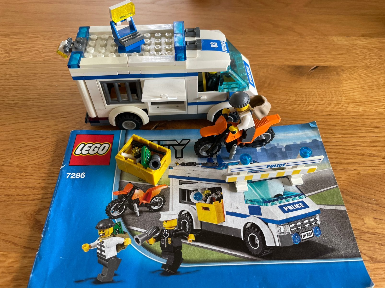 Lego city 7286 gevangenentransport, Kinderen en Baby's, Ophalen of Verzenden, Zo goed als nieuw