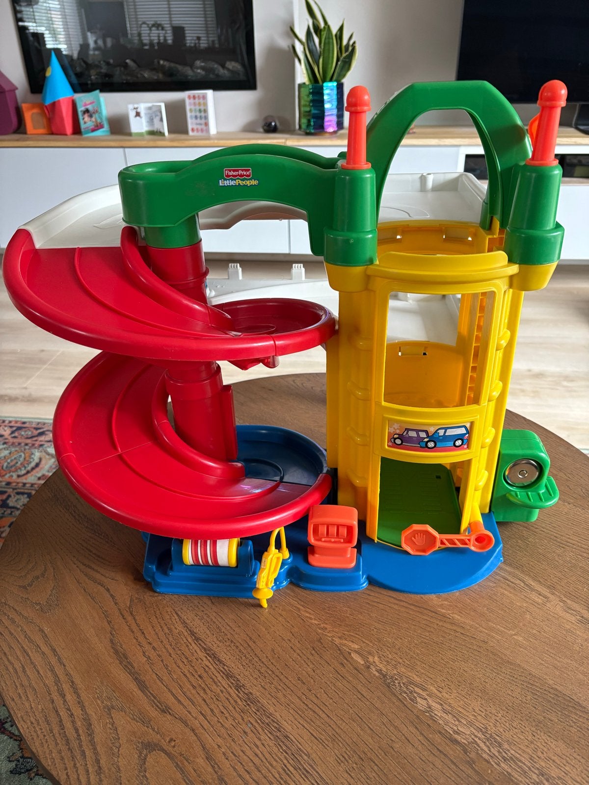 Fisher-Price Little People Autogarage met lift en bel, Kinderen en Baby's, Speelgoed | Fisher-Price, Ophalen, Gebruikt, Speelset