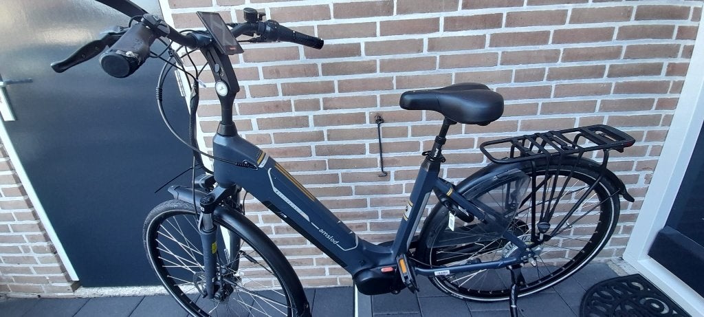 2x amslod ebike 2 jaar oud, Zo goed als nieuw, 51 tot 55 cm, 30 tot 50 km per accu, Ophalen