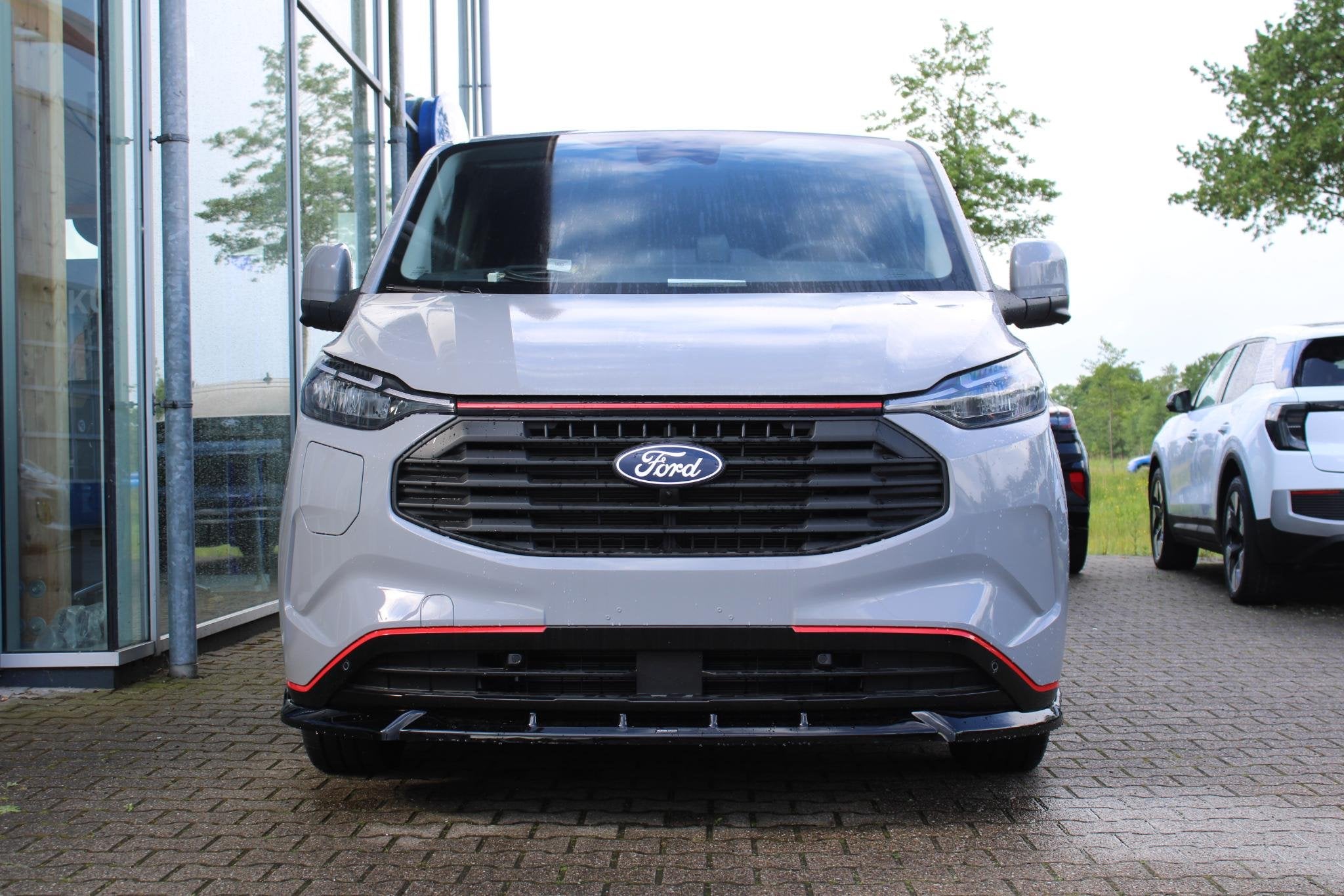 Ford Transit Custom 320 2.5 PHEV L2H1 Grey Platinum DC | Dub, Auto's, 232 pk, 4 cilinders, Bedrijf, Nieuw