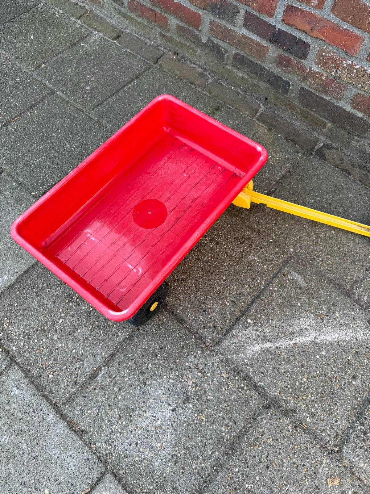 Rode bolderkar met geel handvat, Ophalen of Verzenden, Gebruikt, Duwvoertuig