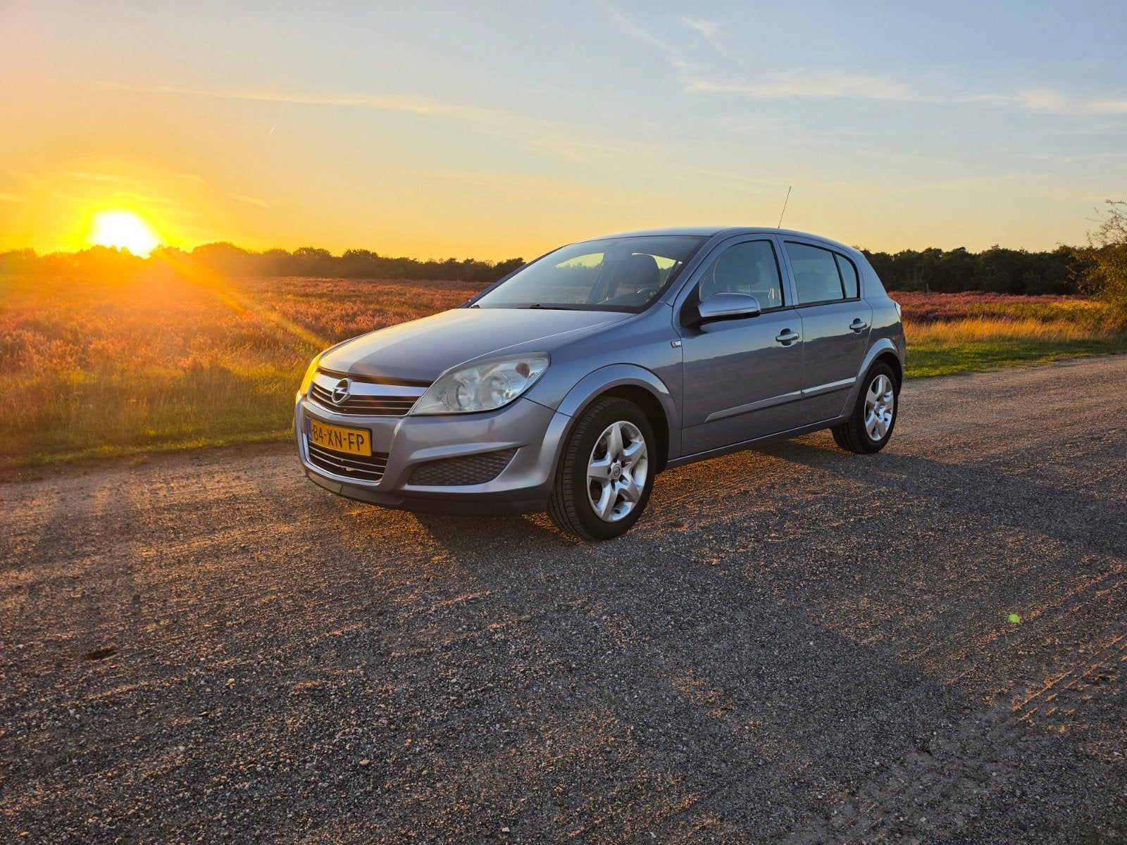 Opel Astra 1.6 16V 5D 85KW 2007 Grijs, Auto's, Opel, Voorwielaandrijving, 4 cilinders, 635 kg, Origineel Nederlands