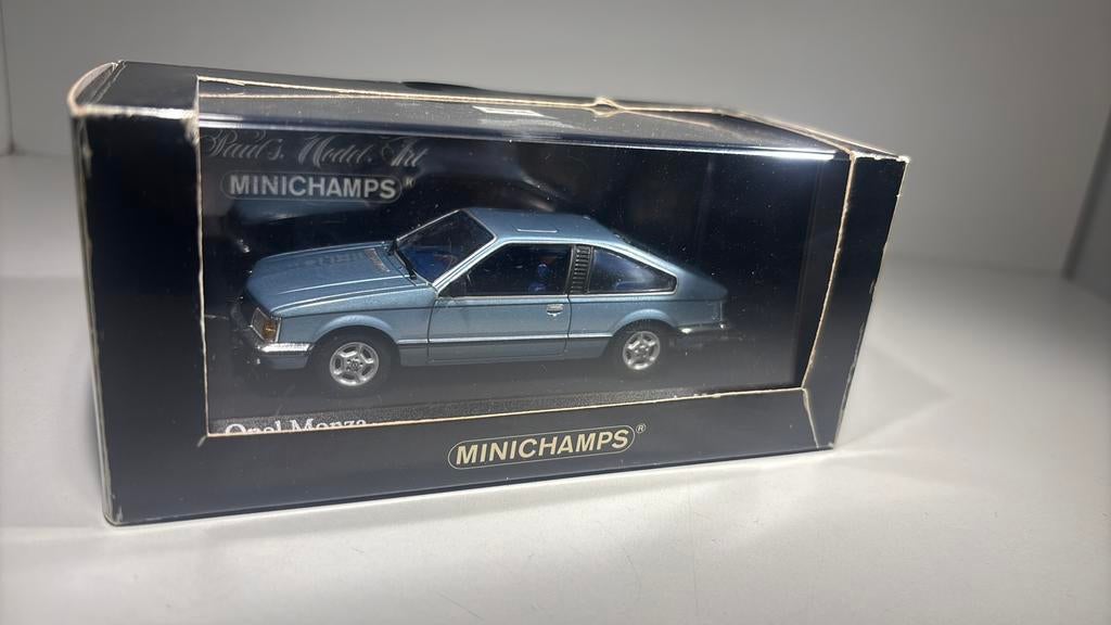 Opel monza minichamps 1.43