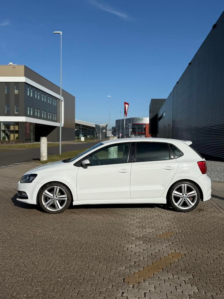Volkswagen Polo 1.2 TSI Highline Automaat Dsg R-Line, Stof, 4 cilinders, 1039 kg, Wit