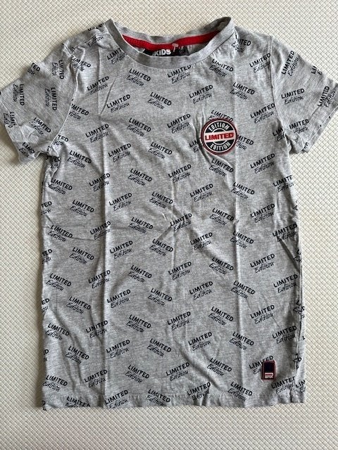 T shirt van Europe Kids  , maat 134 / 140 nog NIEUW (Y586), Kinderen en Baby's, Kinderkleding | Maat 134, Europe Kids, Nieuw, Ophalen of Verzenden