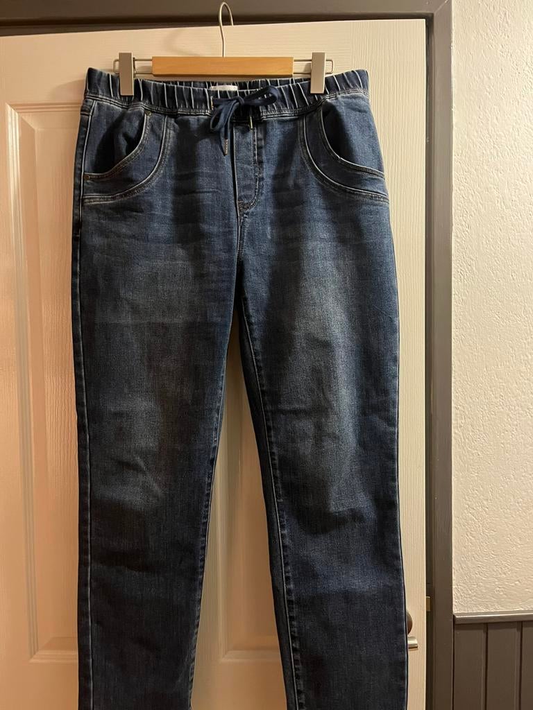 Nieuwe spijjerbroek Norah maat 42, Kleding | Dames, Spijkerbroeken en Jeans, Ophalen of Verzenden, Nieuw, Blauw, W33 - W36 (confectie 42/44)
