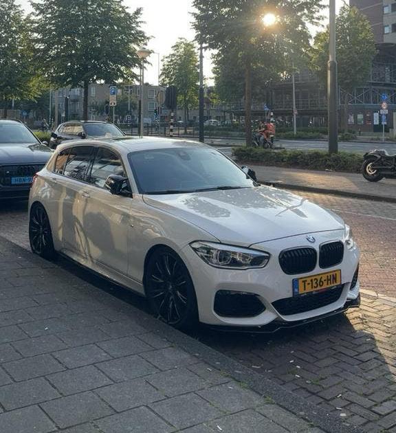 BMW 1-Serie 3.0 M135i 2015 FULL OPTIES (MOTOR DEFECT), Achterwielaandrijving, Wit, 75 €/maand, Particulier