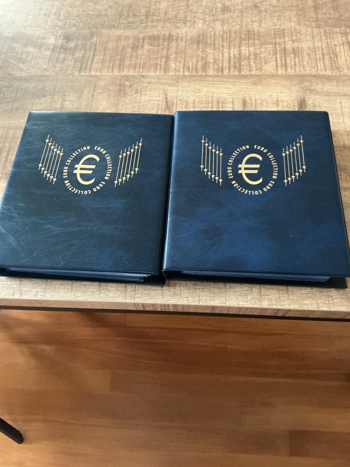 2 Euro albums met 18 jaarsets van vroege euromunten, Postzegels en Munten, Ophalen of Verzenden, Overige landen, Overige waardes
