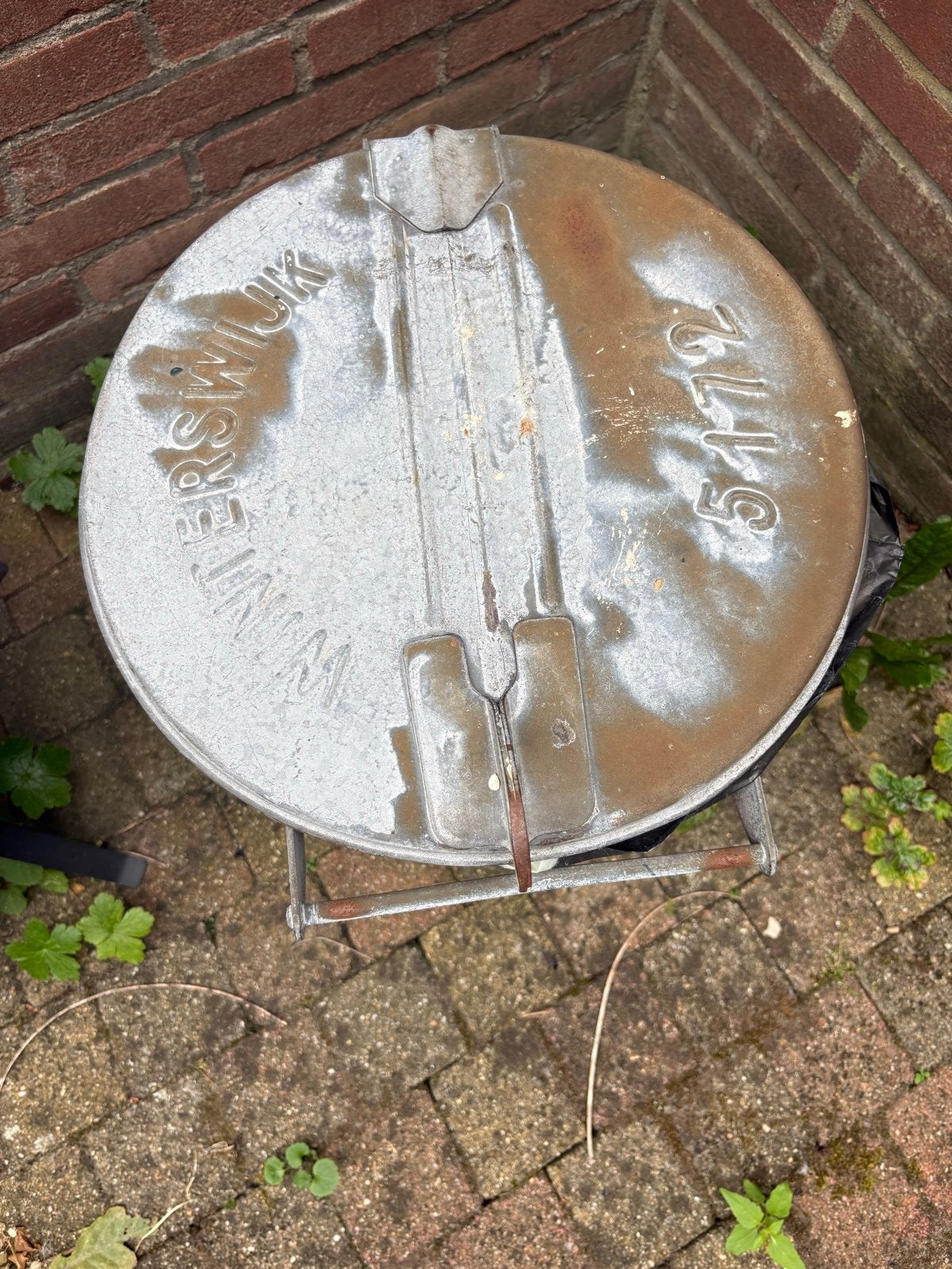 Antieke zinken vuilnisemmer "Winterswijk", Ophalen