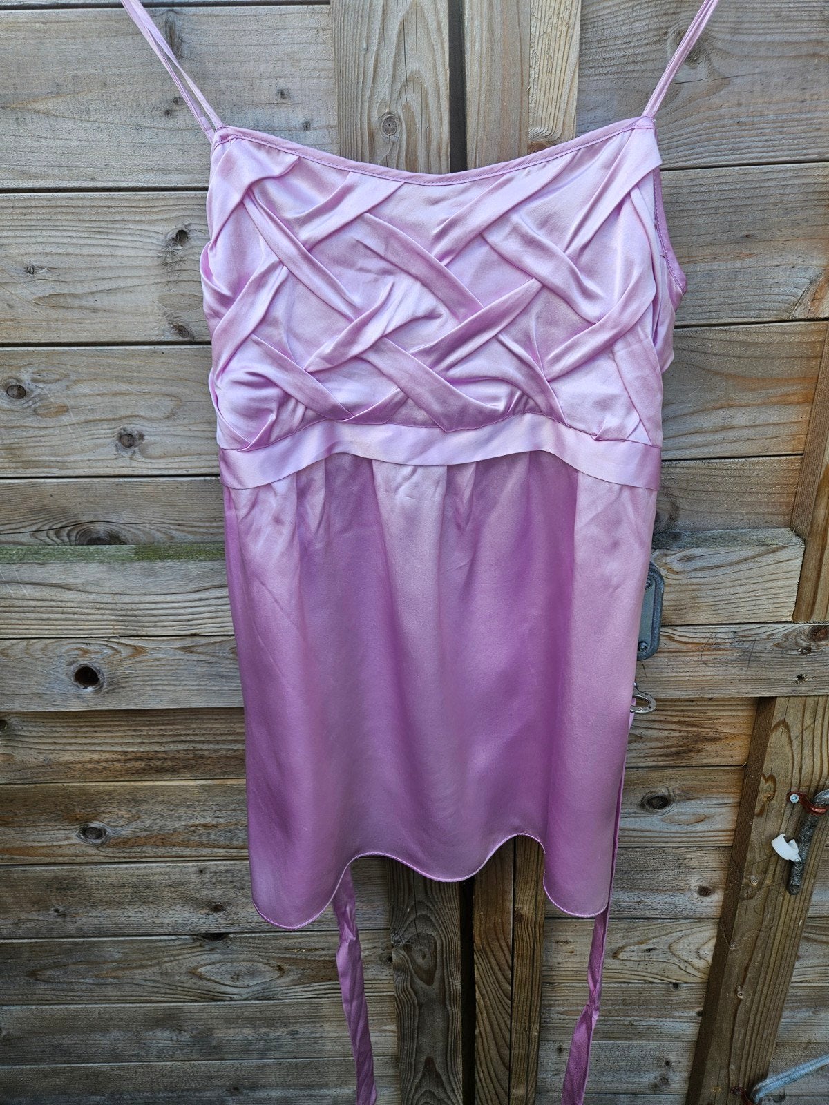 Roze satijnen jurk van Guess by Marciano, Kleding | Dames, Jurken, Maat 38/40 (M), Nieuw, Ophalen of Verzenden, Guess by Marciano