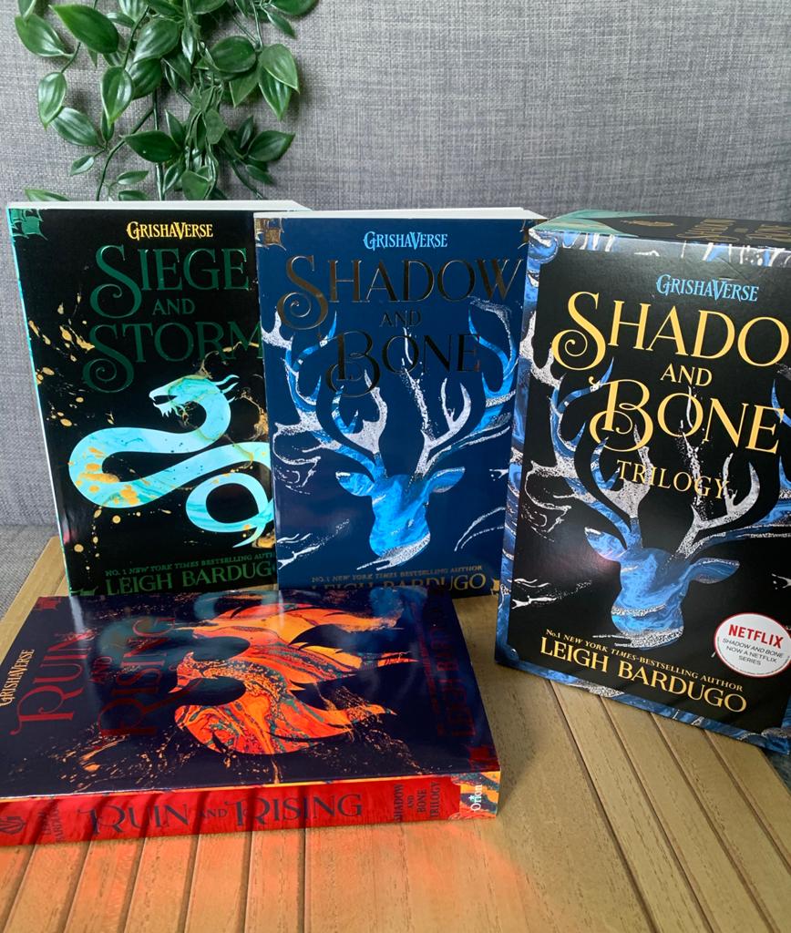 Shadow and Bone trilogie - Leigh Bardugo - Nieuw & ongelezen, Boeken, Ophalen of Verzenden, Nieuw