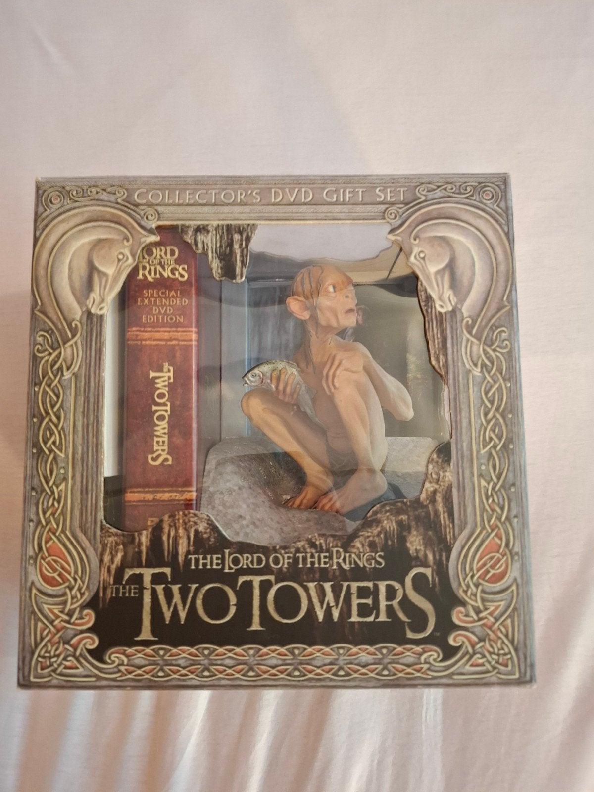 LOTR Two Towers Extended DVD + Weta Gollum beeldje (nieuw), Ophalen of Verzenden, Nieuw in verpakking, Fantasy