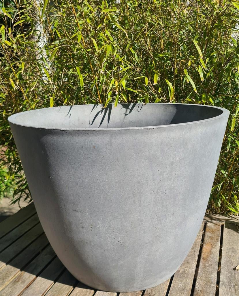 Grote betonlook plantenpot., Ophalen, Kunststof, Rond, Zo goed als nieuw